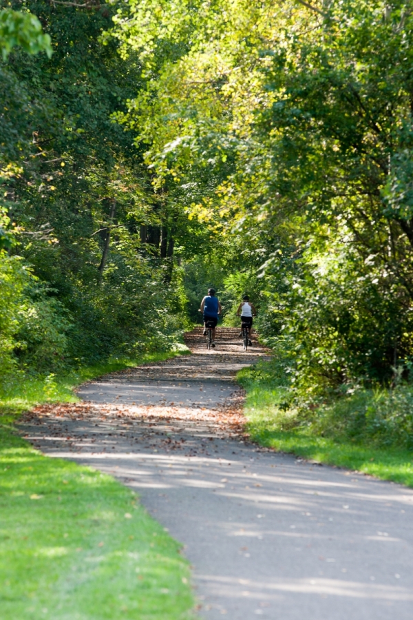 Bicyclists on the Allegheny River Valley Trail
